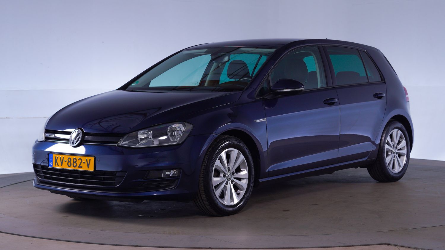 Volkswagen Golf Hatchback 2016 KV-882-V 1