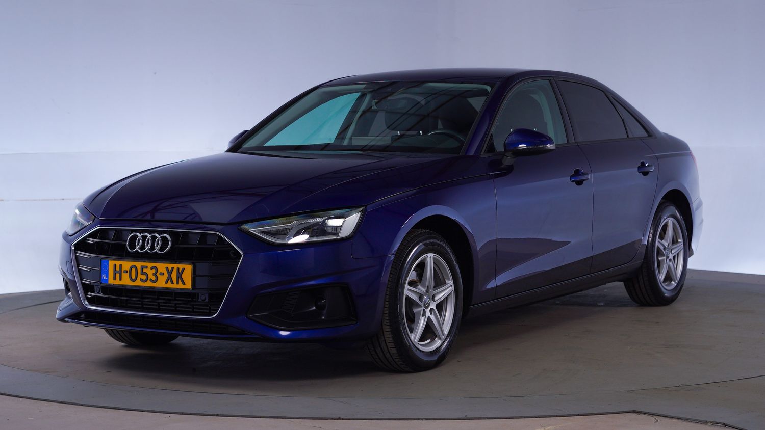 Audi A4 Sedan 2020 H-053-XK 1