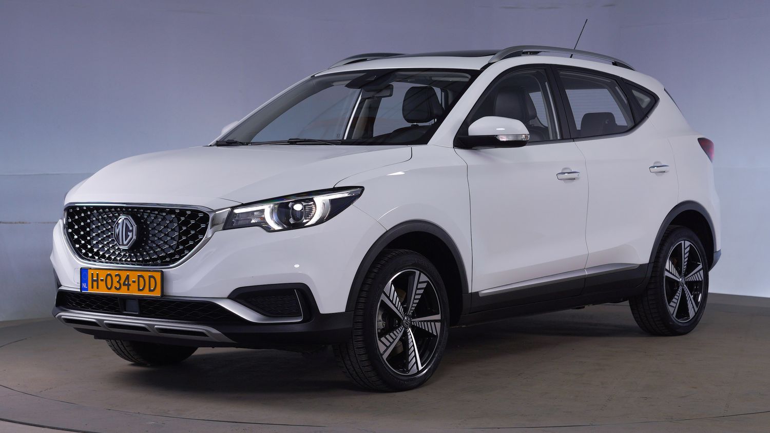 MG ZS SUV / Terreinwagen 2019 H-034-DD 1