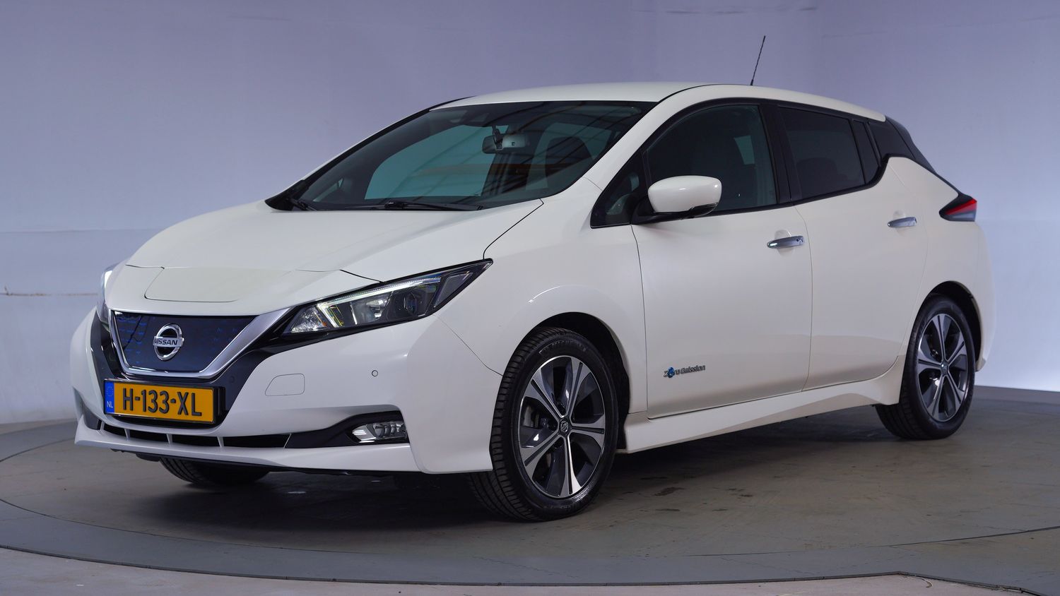 Nissan Leaf Hatchback 2020 H-133-XL 1