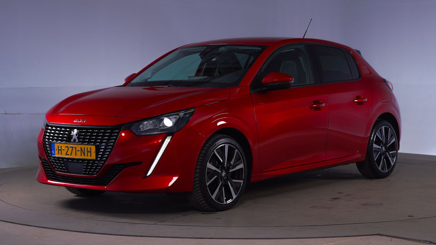 Peugeot 208 Hatchback 2020 H-271-NH 1