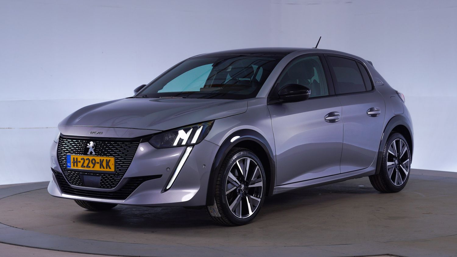 Peugeot 208 Hatchback 2020 H-229-KK 1