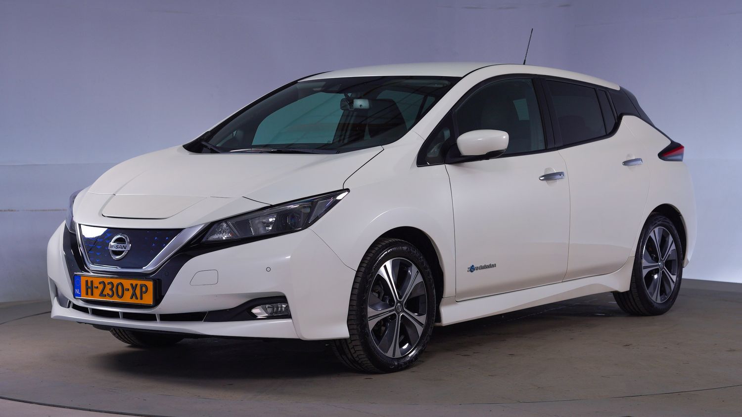 Nissan Leaf Hatchback 2020 H-230-XP 1