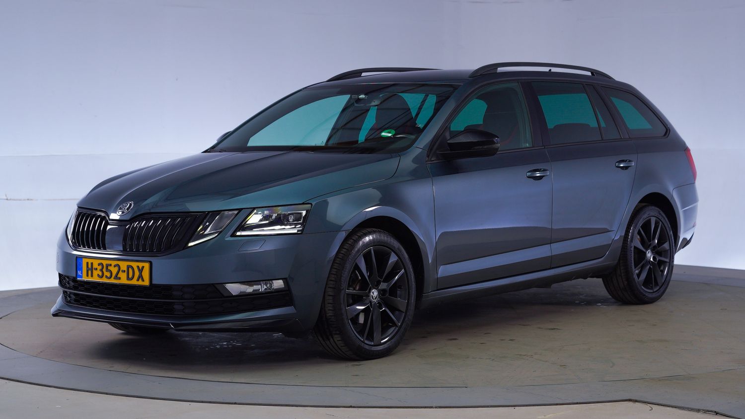 Skoda Octavia Station 2020 H-352-DX 1