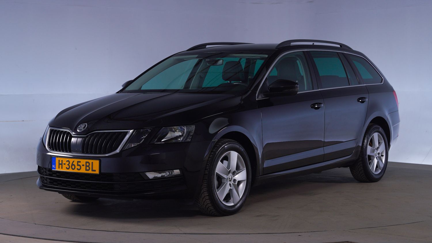 Skoda Octavia Station 2020 H-365-BL 1