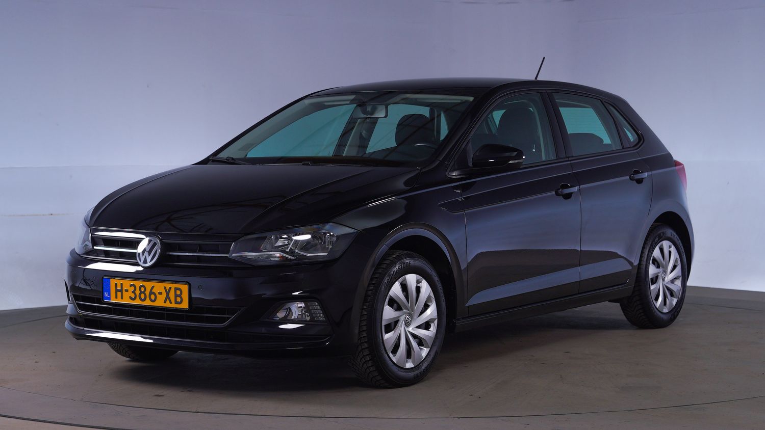 Volkswagen Polo Hatchback 2020 H-386-XB 1