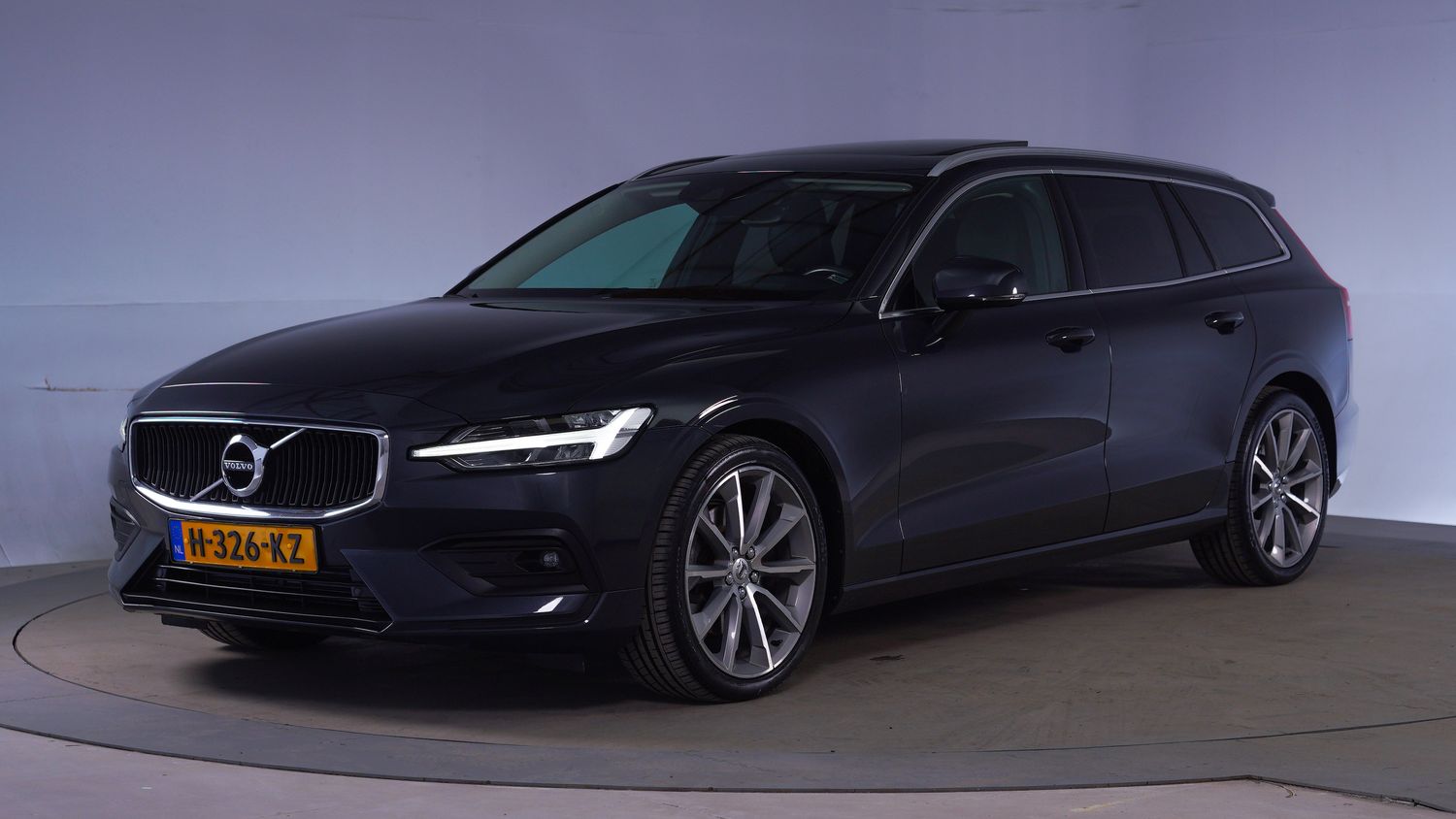 Volvo V60 Station 2020 H-326-KZ 1