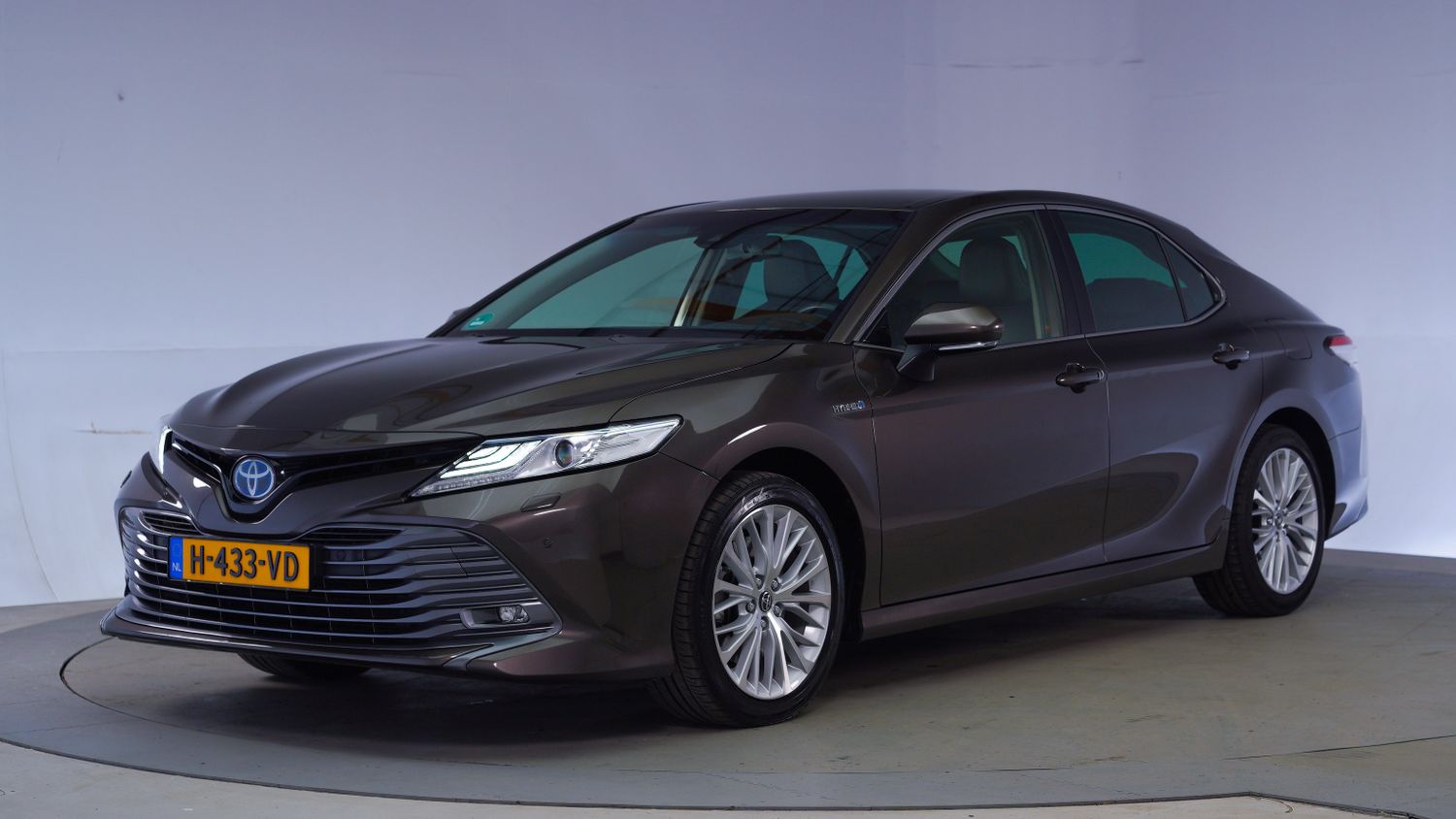 Toyota Camry Sedan 2020 H-433-VD 1