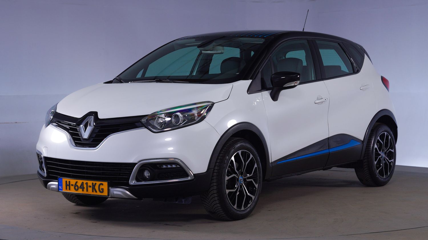 Renault Captur MPV 2017 H-641-KG 1