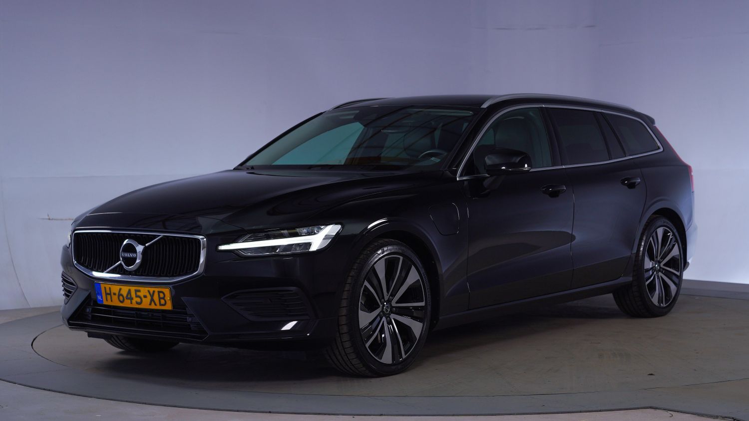 Volvo V60 Station 2020 H-645-XB 1