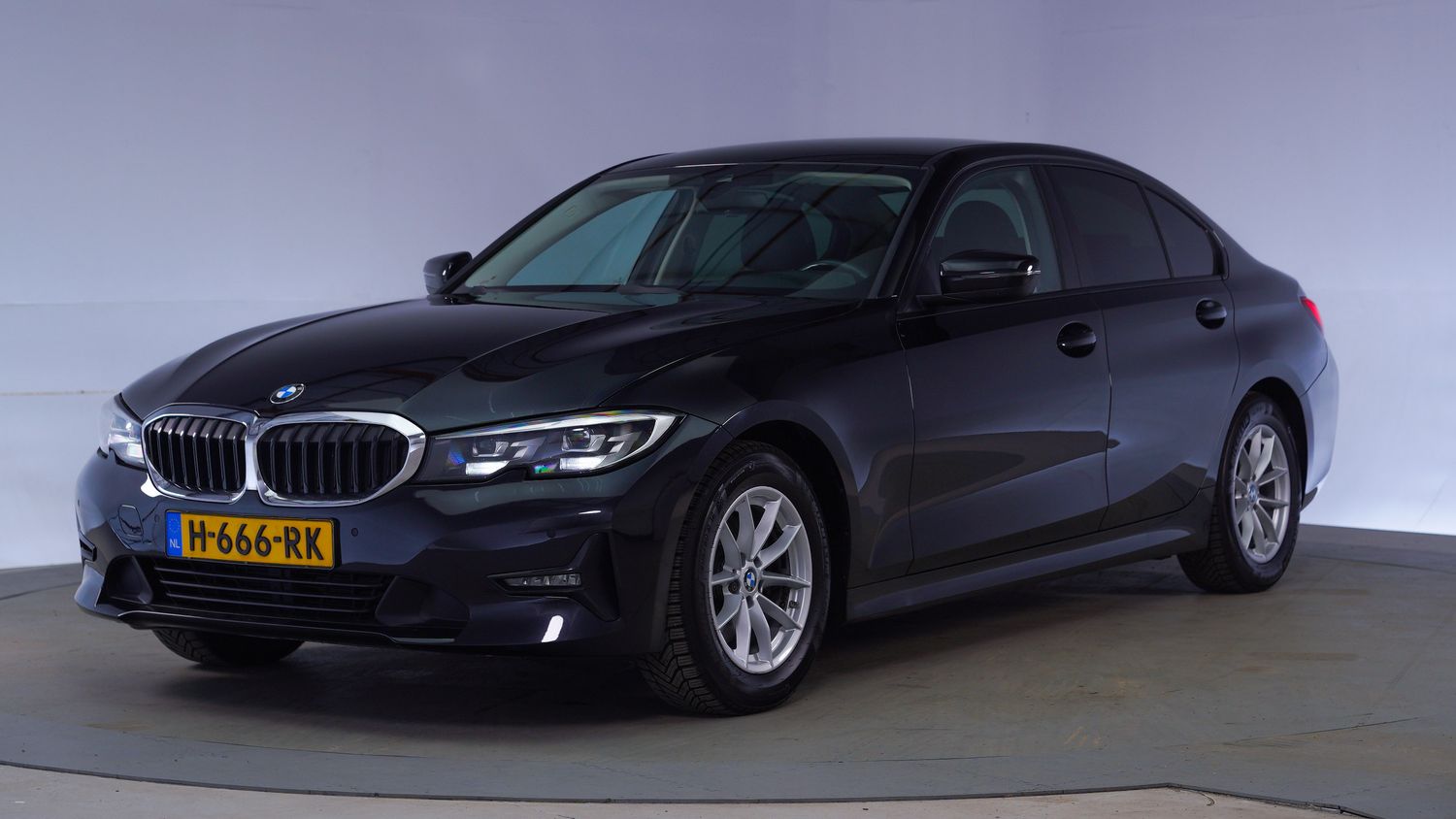 BMW 3-serie Sedan 2020 H-666-RK 1