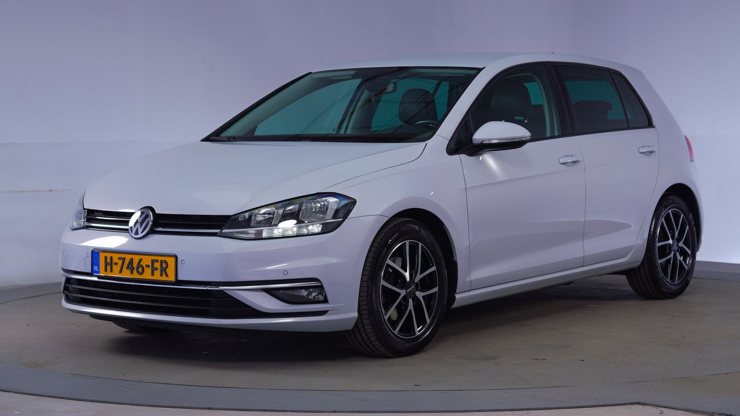 Volkswagen Golf Hatchback 2017 H-746-FR 1