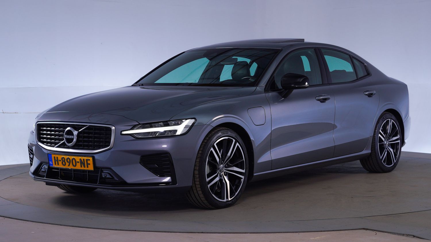 Volvo S60 Sedan 2020 H-890-NF 1
