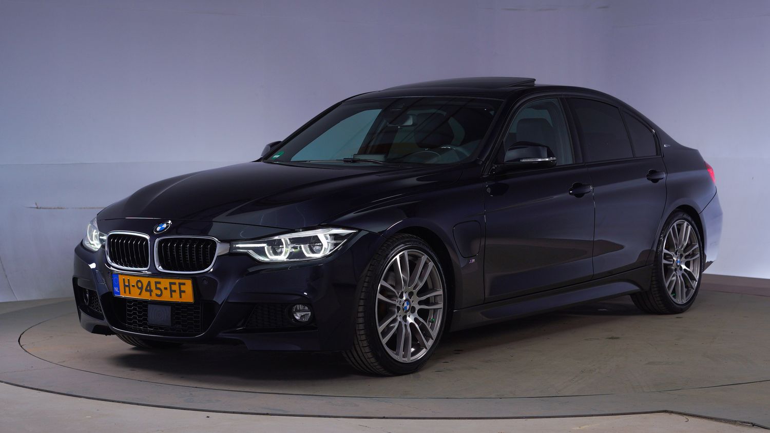 BMW 3-serie Sedan 2016 H-945-FF 1