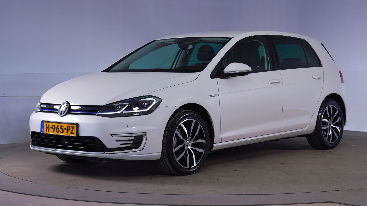 Volkswagen e-Golf Hatchback 2020 H-965-PZ 1