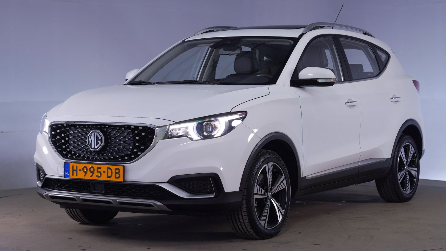 MG ZS SUV / Terreinwagen 2019 H-995-DB 1