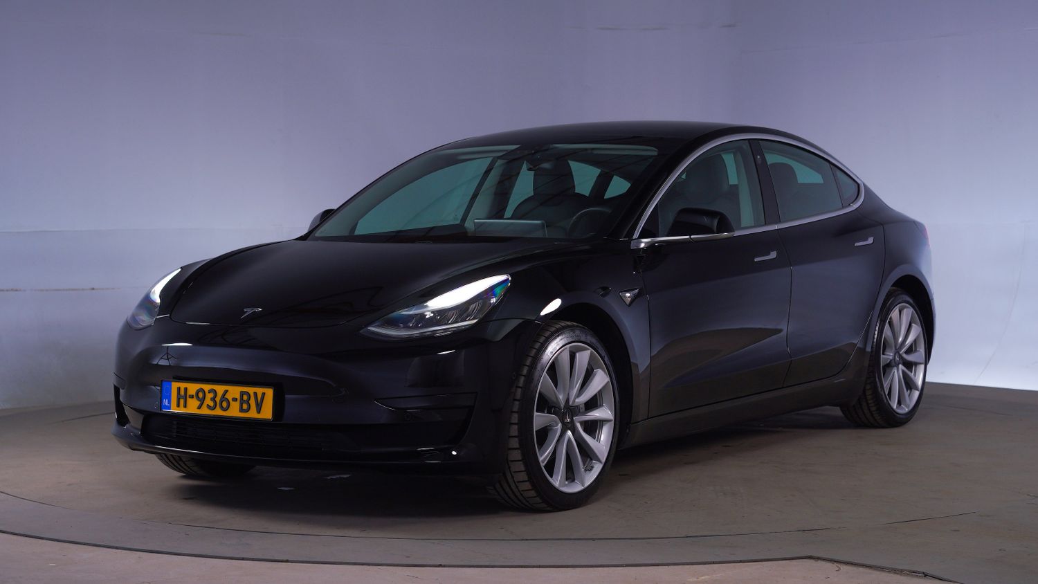 Tesla Model 3 Hatchback 2019 H-936-BV 1