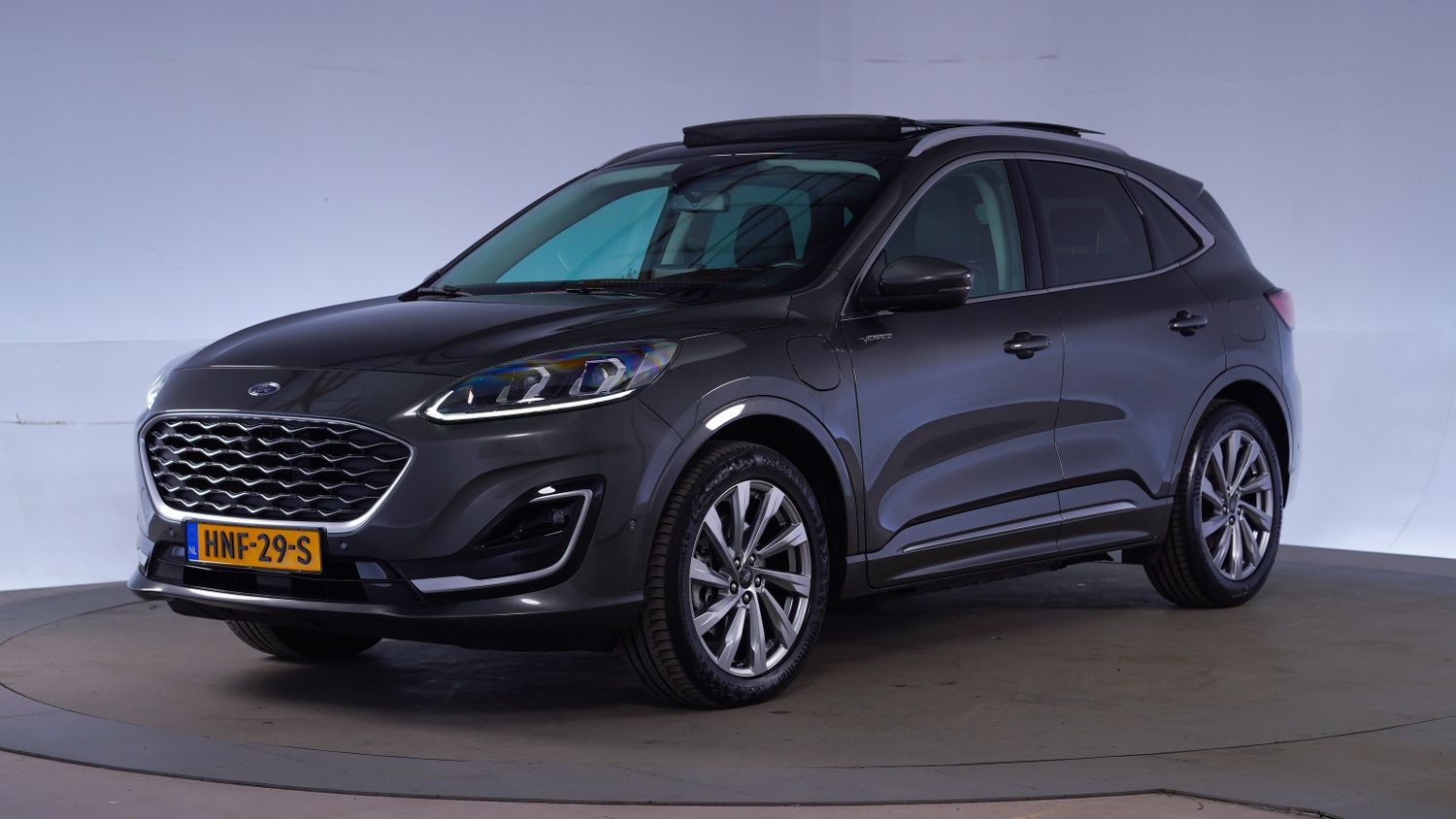 Ford Kuga SUV / Terreinwagen 2022 HNF-29-S 1