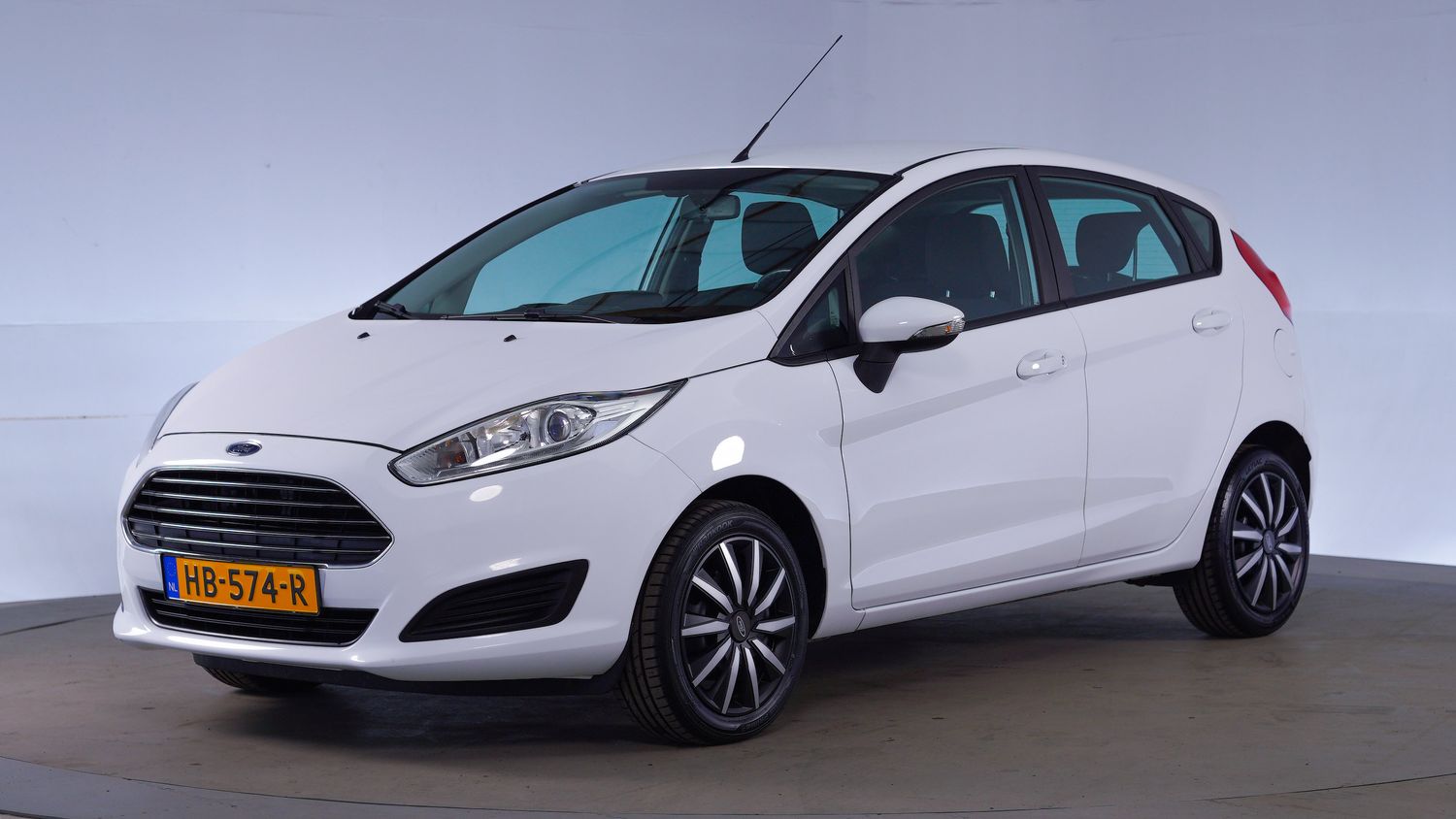 Ford Fiesta Hatchback 2015 HB-574-R 1