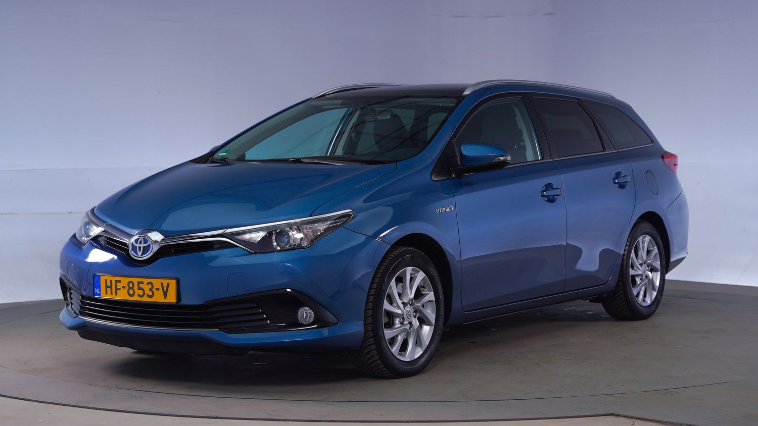 Toyota Auris Hatchback 2015 HF-853-V 1