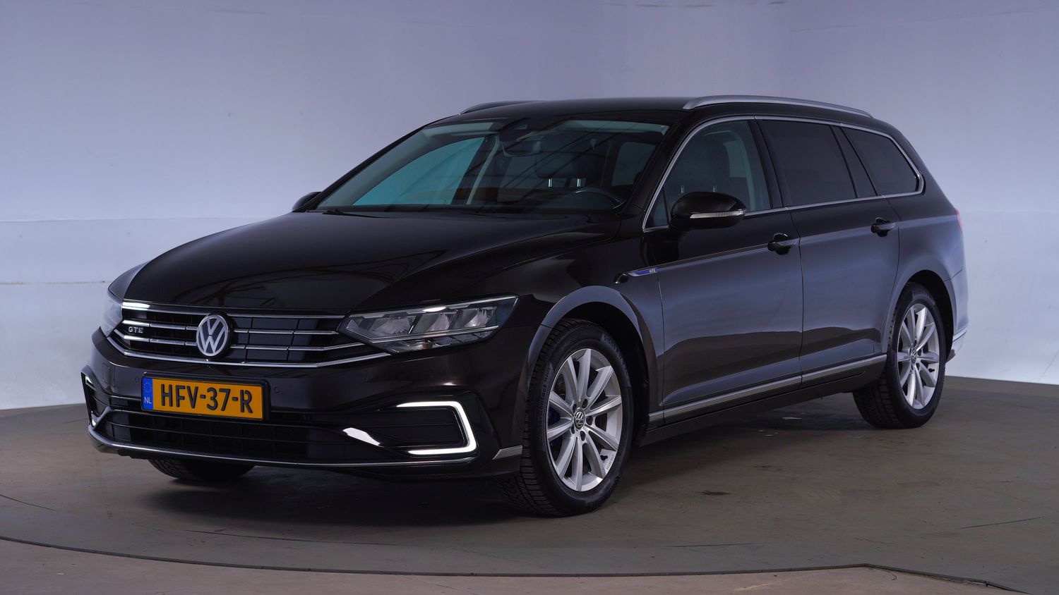 Volkswagen Passat Station 2020 HFV-37-R 1