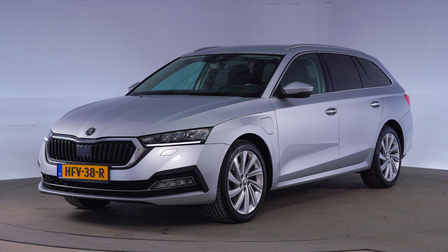 Skoda Octavia Station 2021 HFV-38-R 1