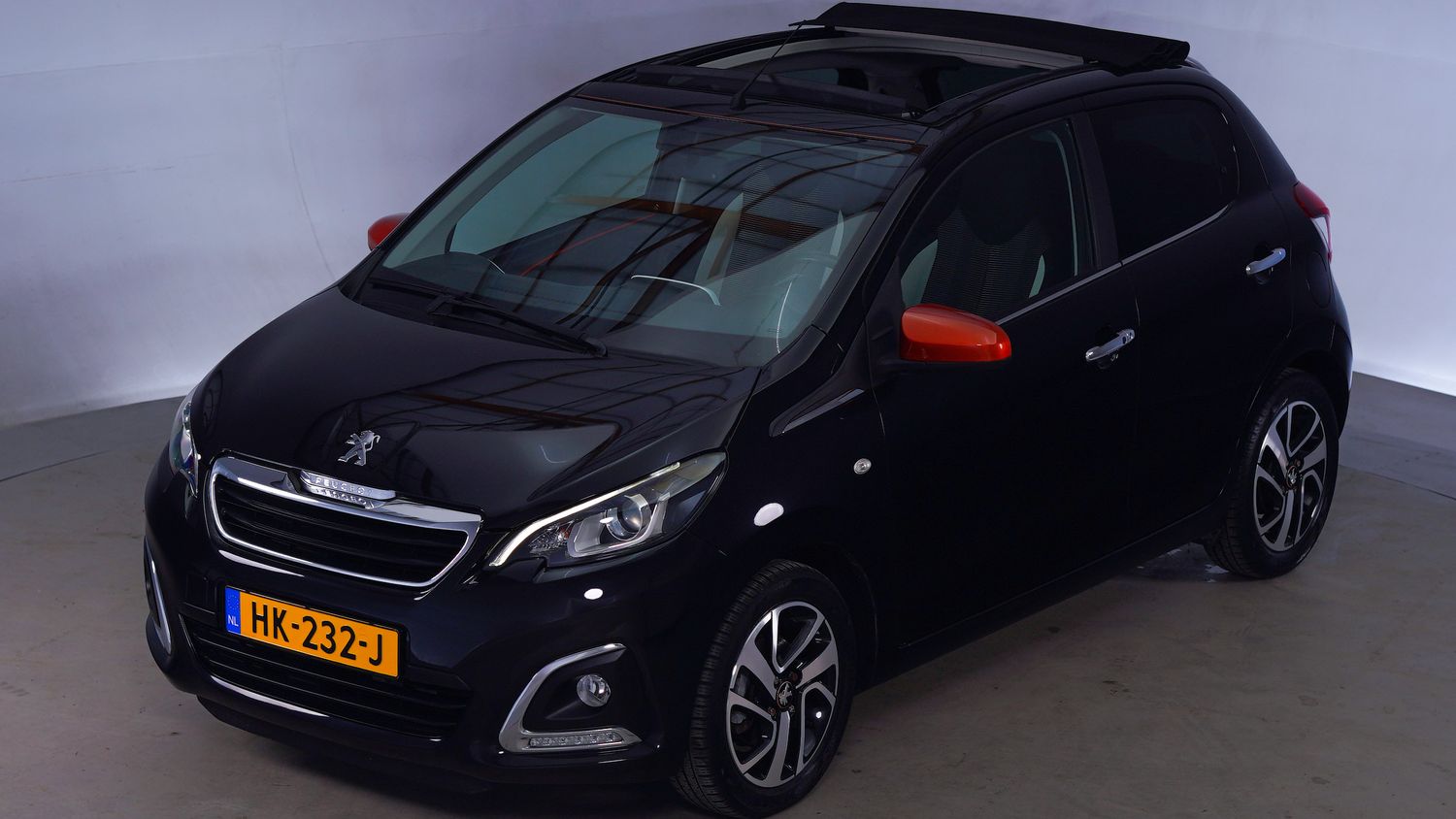 Peugeot 108 Cabriolet 2015 HK-232-J 1