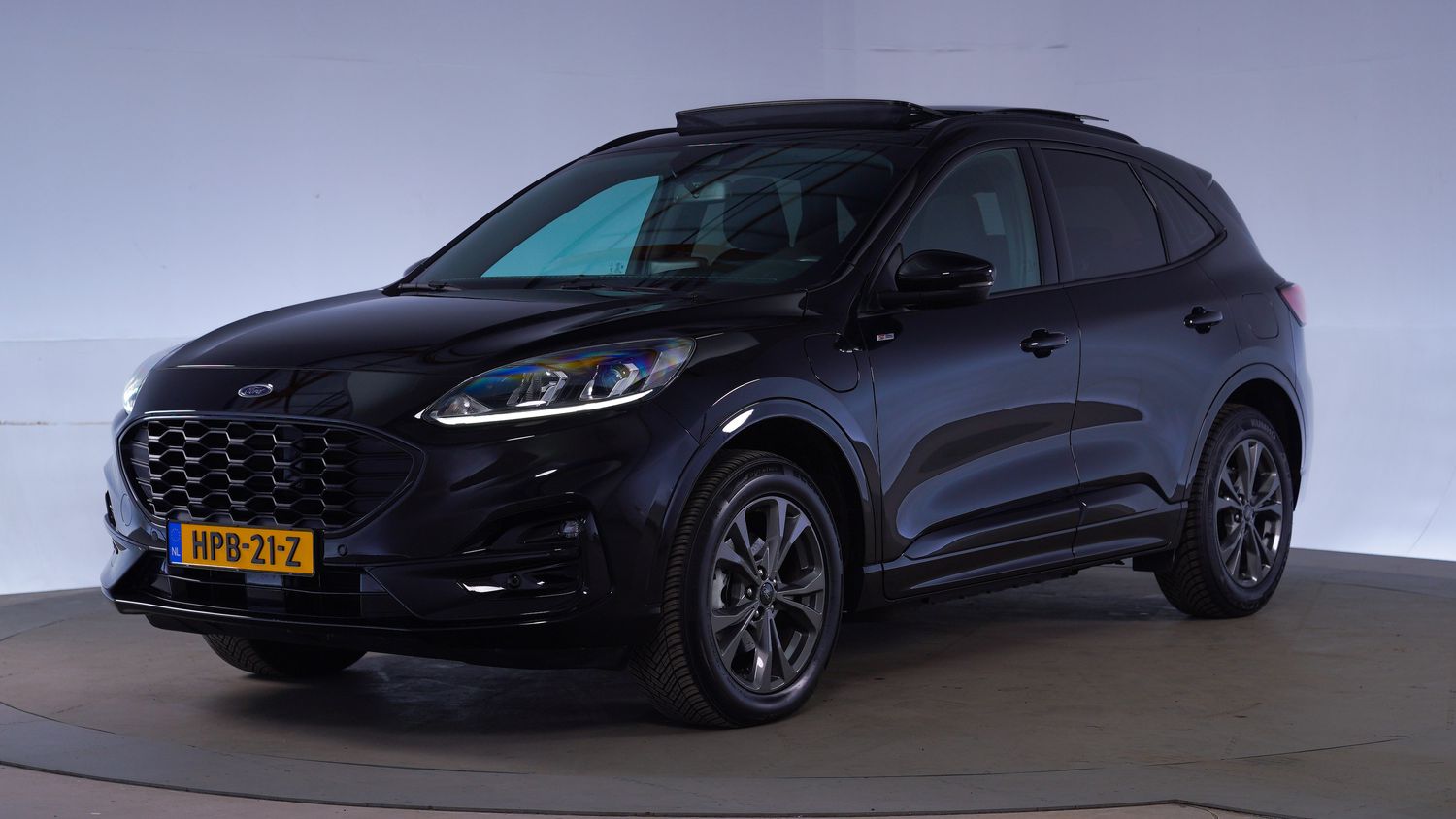 Ford Kuga SUV / Terreinwagen 2022 HPB-21-Z 1