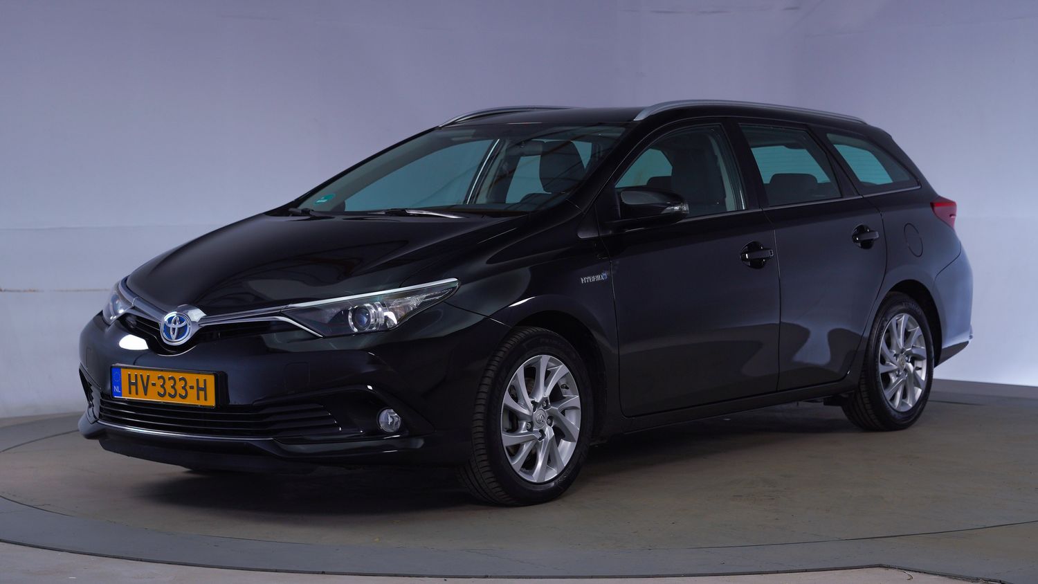 Toyota Auris Station 2015 HV-333-H 1