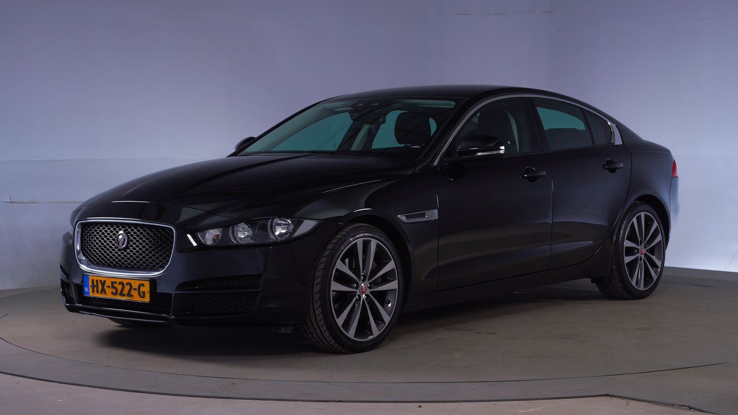 Jaguar XE Sedan 2016 HX-522-G 1