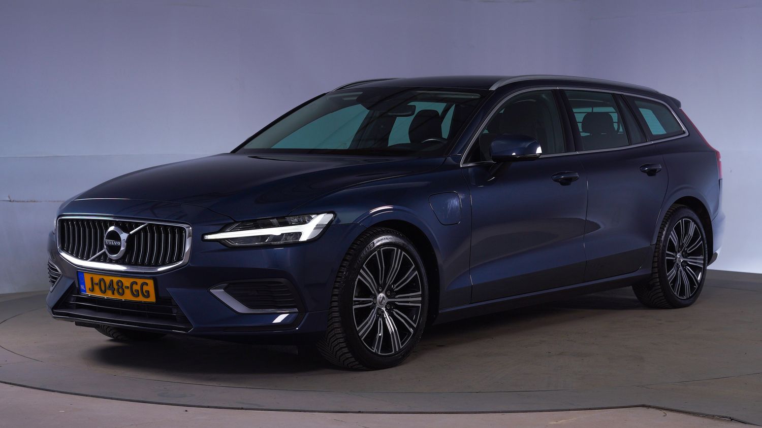 Volvo V60 Station 2020 J-048-GG 1