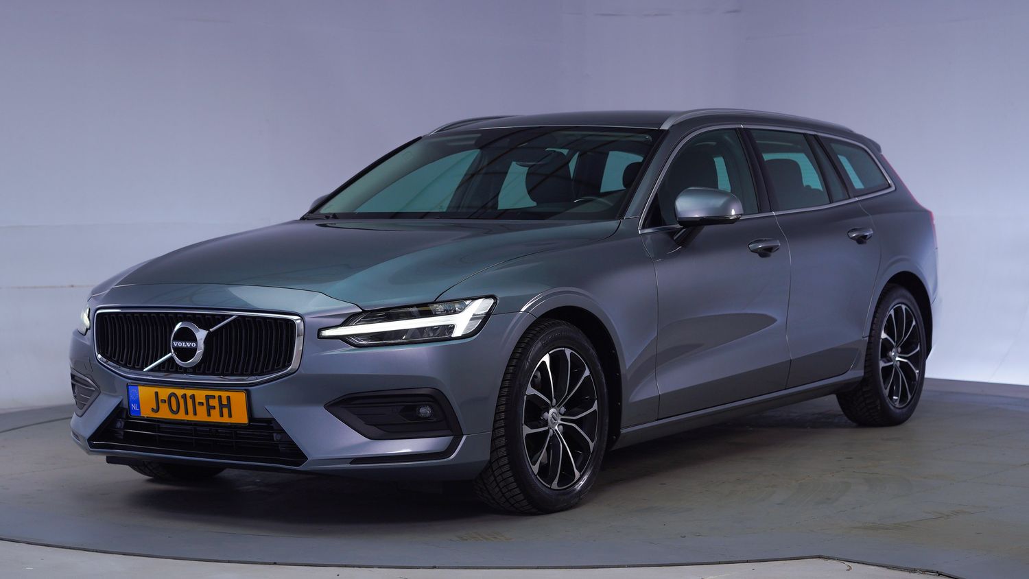 Volvo V60 Station 2020 J-011-FH 1