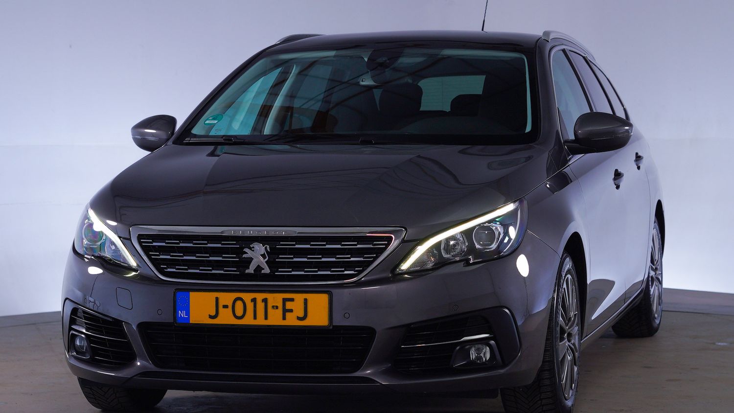 Peugeot 308 Station 2020 J-011-FJ 1