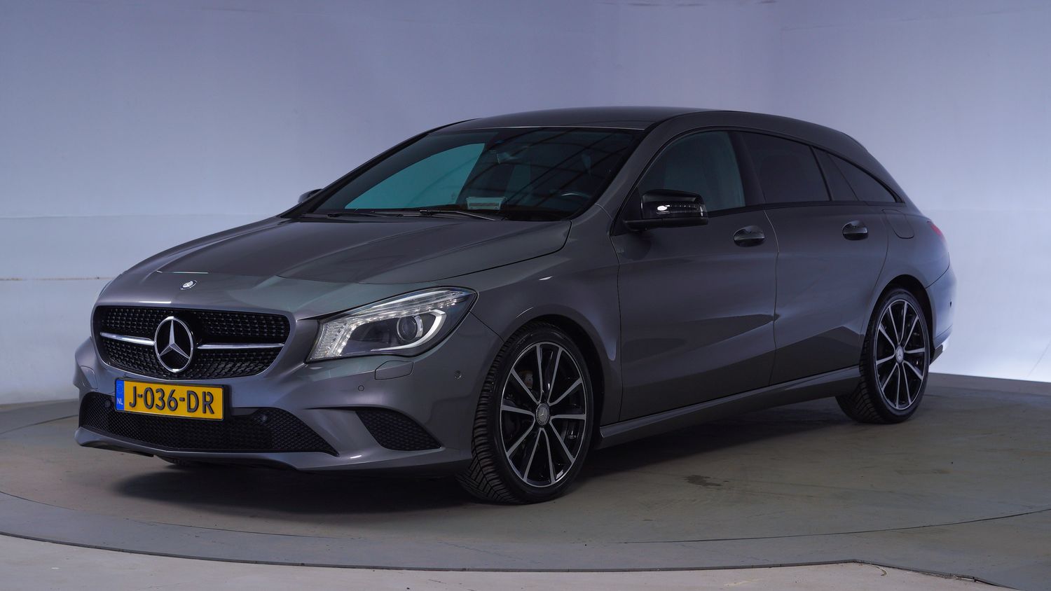 Mercedes-Benz CLA-klasse Station 2016 J-036-DR 1