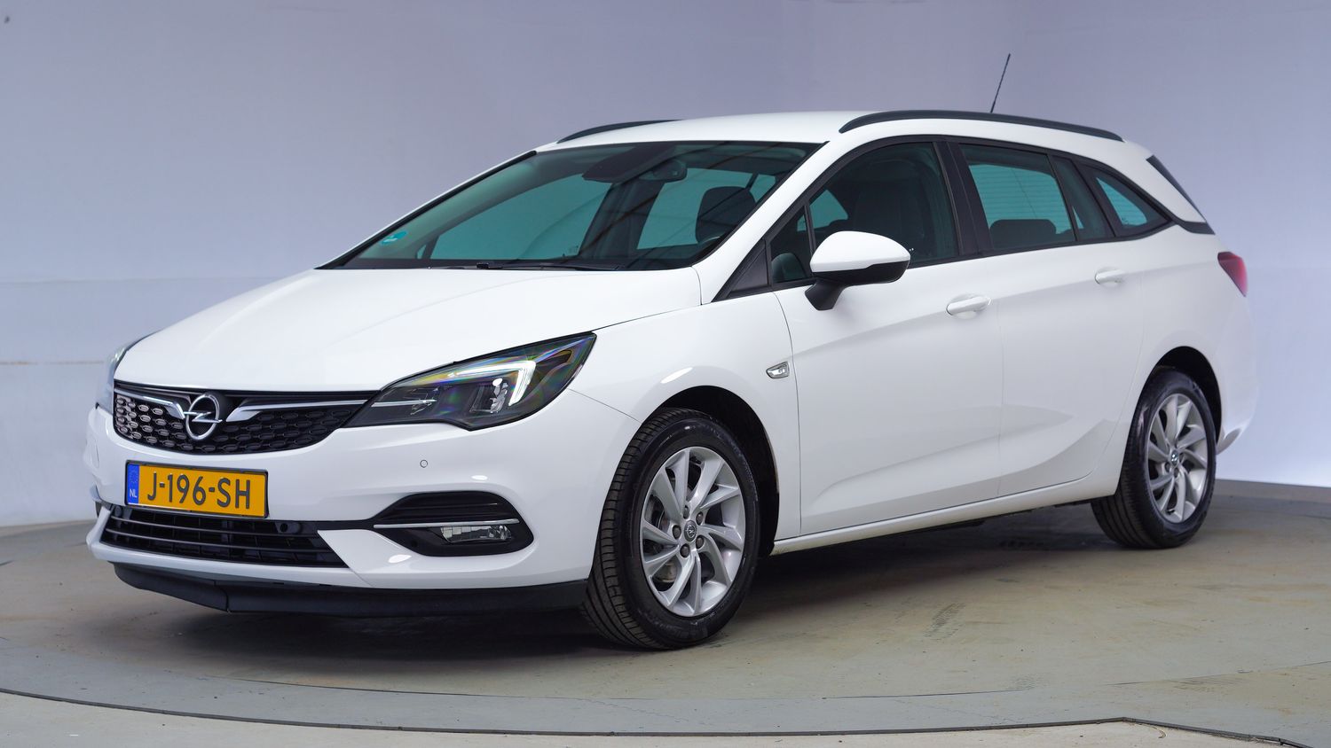 Opel Astra Station 2020 J-196-SH 1