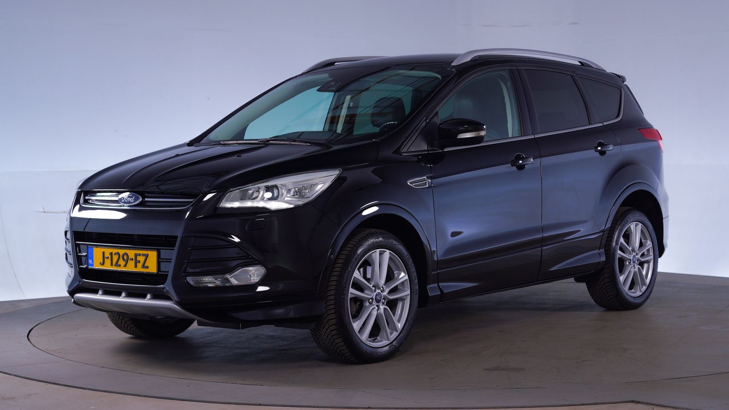 Ford Kuga SUV / Terreinwagen 2015 J-129-FZ 1