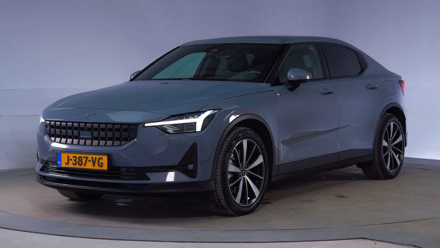 Polestar 2 Hatchback 2020 J-387-VG 1