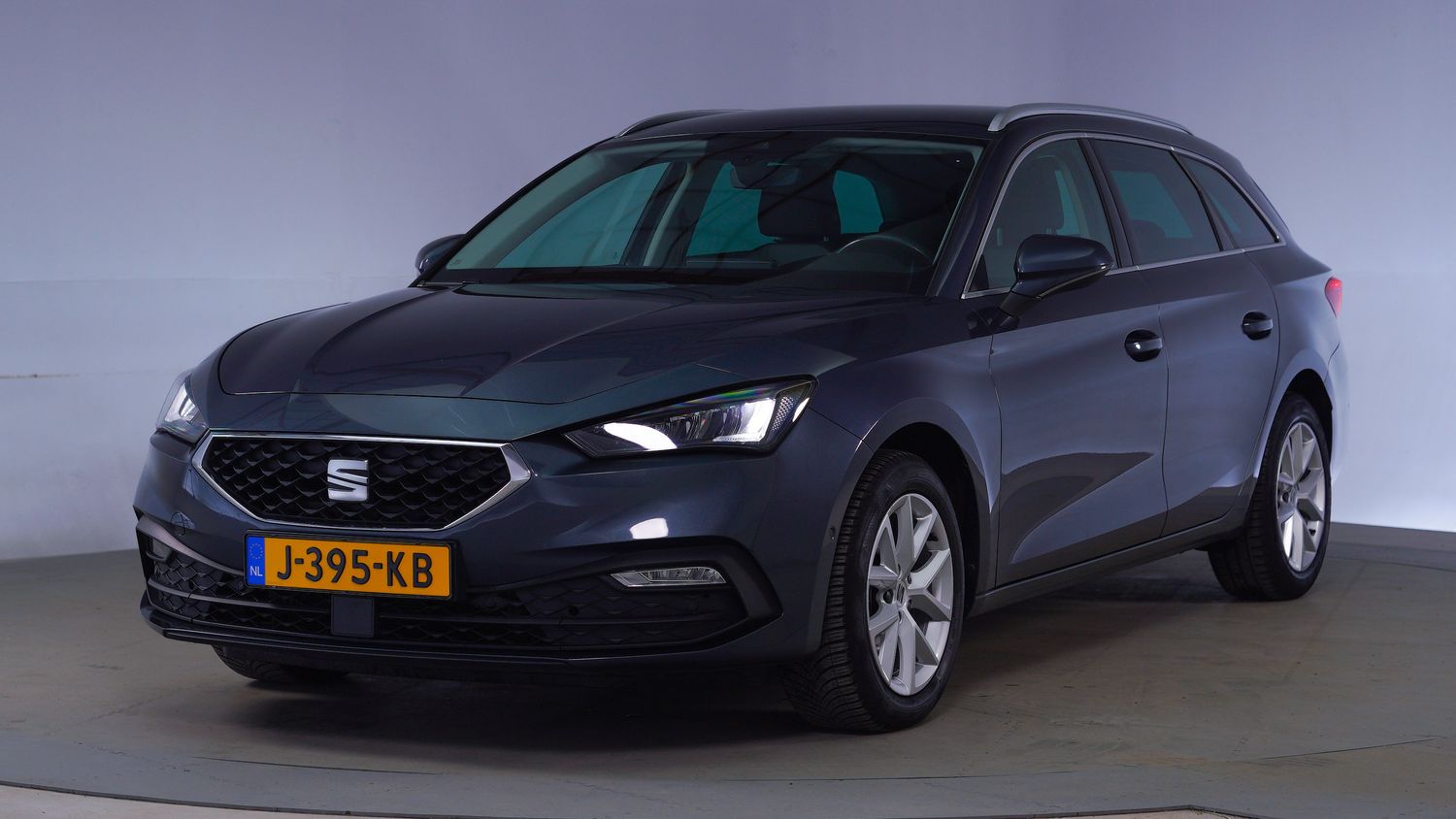 Seat Leon Station 2020 J-395-KB 1