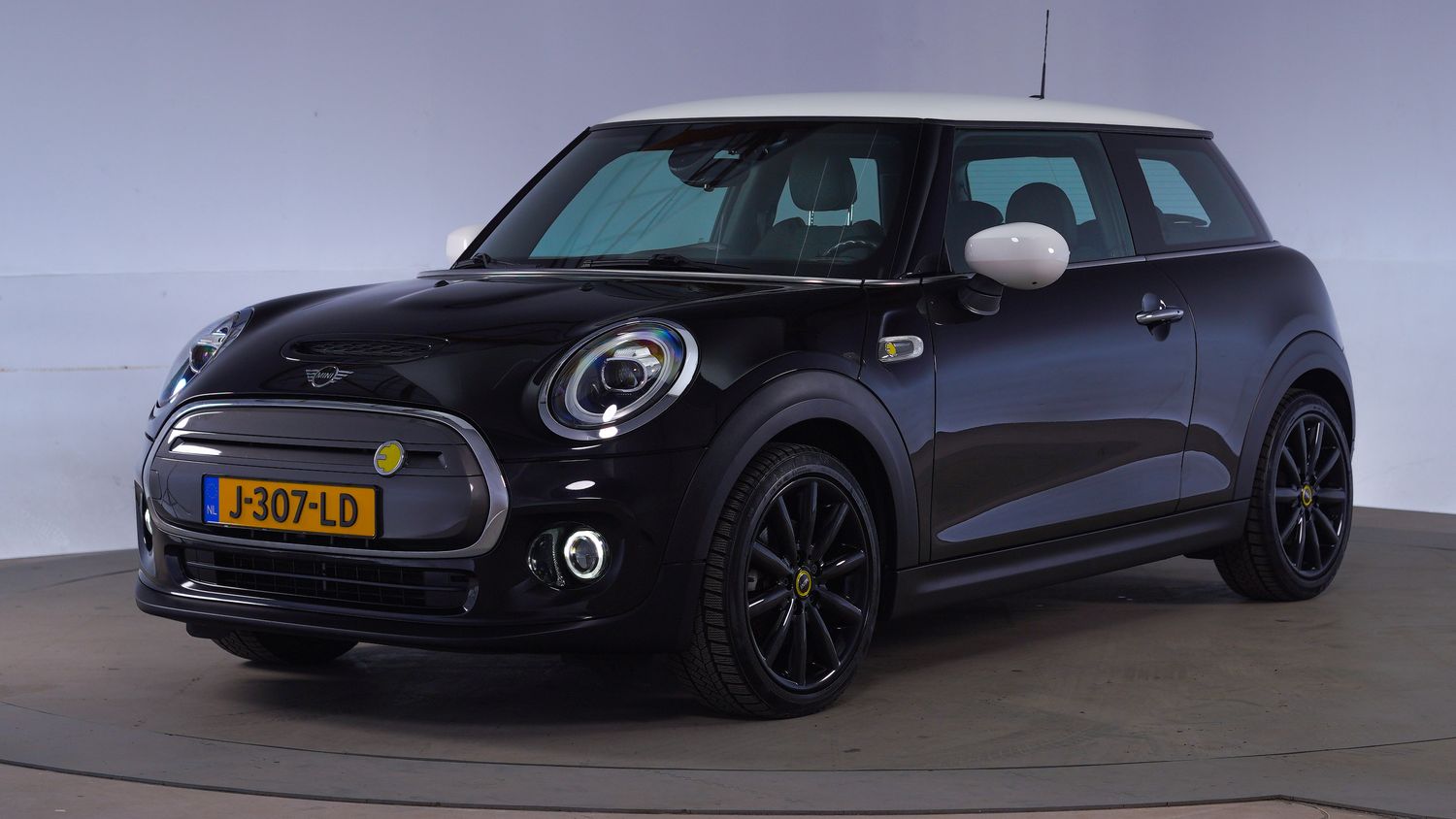 Mini Mini Electric Hatchback 2020 J-307-LD 1