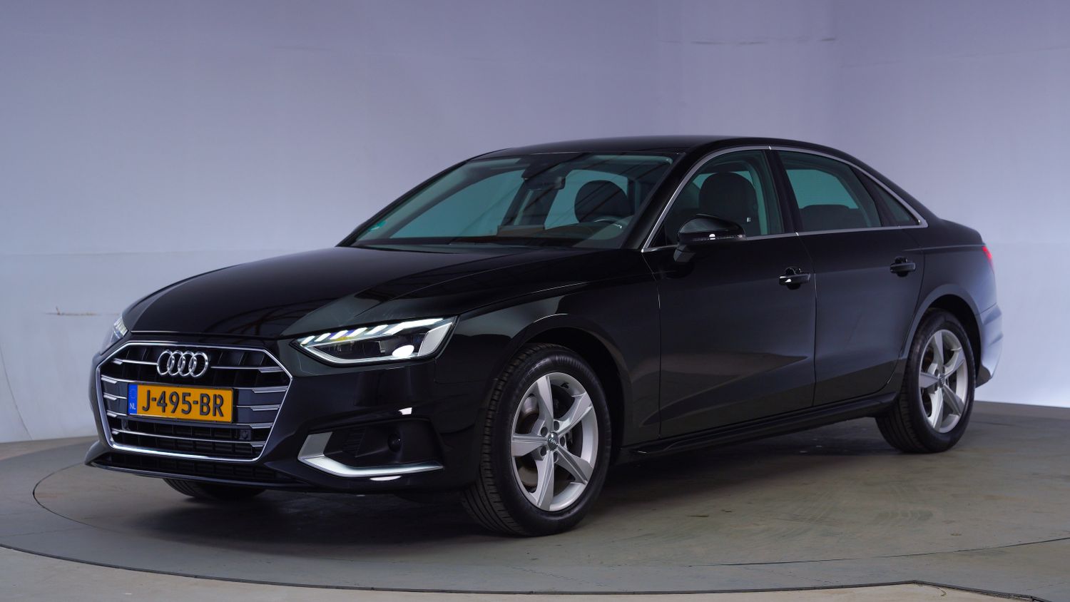 Audi A4 Sedan 2020 J-495-BR 1