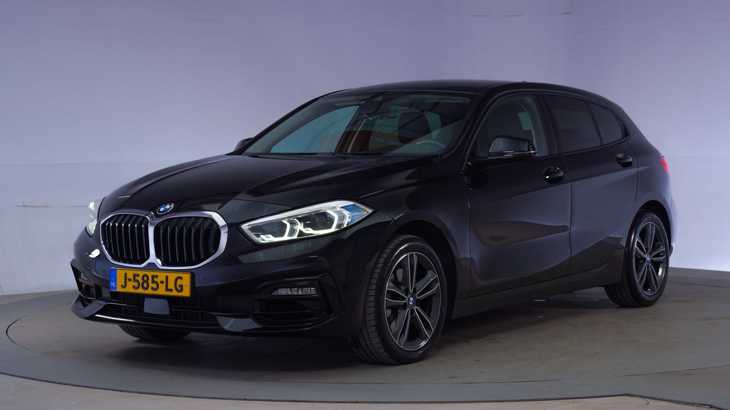 BMW 1-serie Hatchback 2020 J-585-LG 1