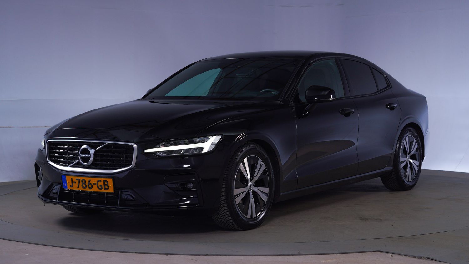 Volvo S60 Sedan 2020 J-786-GB 1