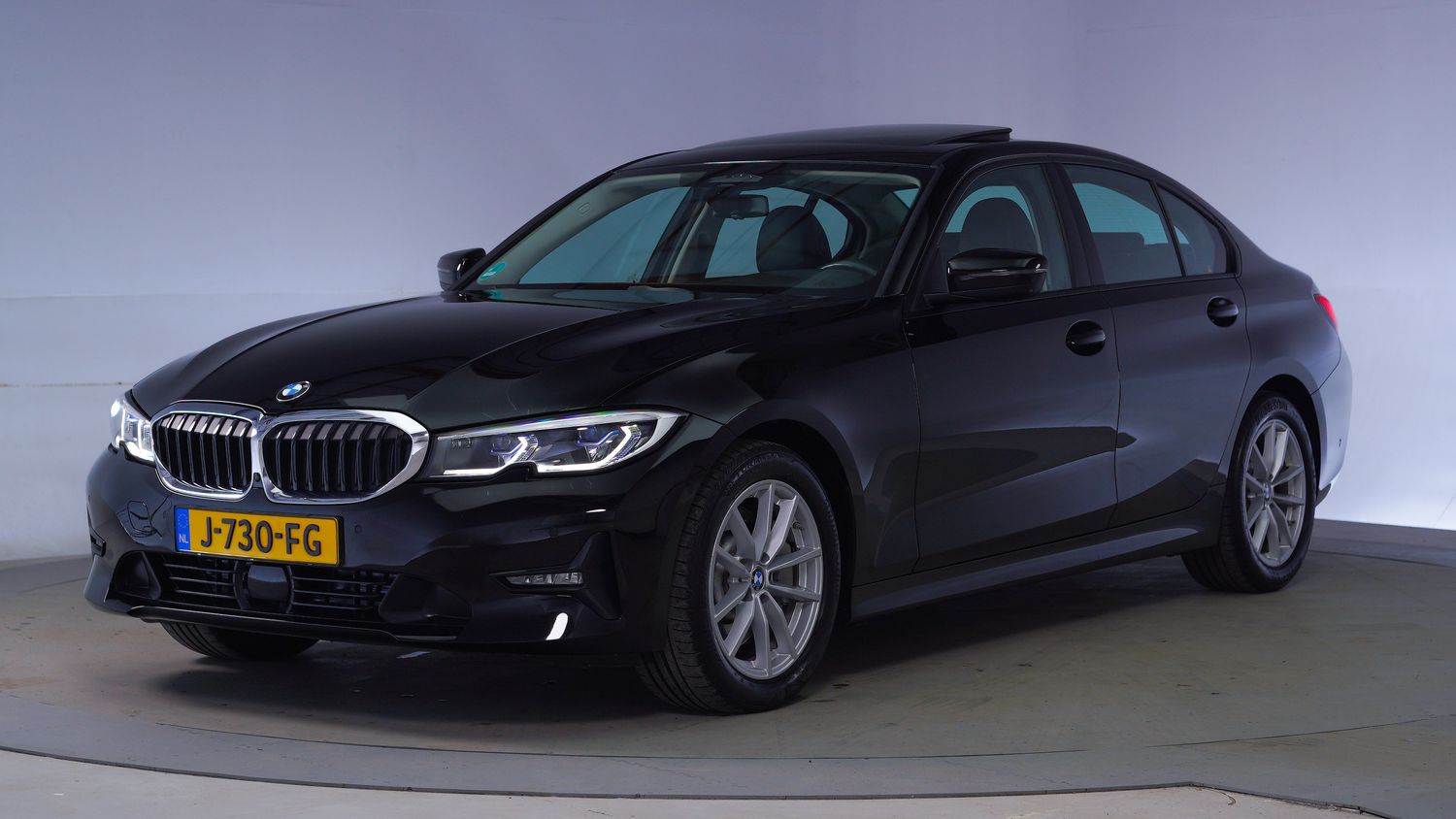 BMW 3-serie Sedan 2020 J-730-FG 1