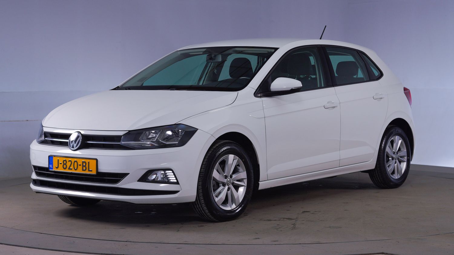 Volkswagen Polo Hatchback 2020 J-820-BL 1