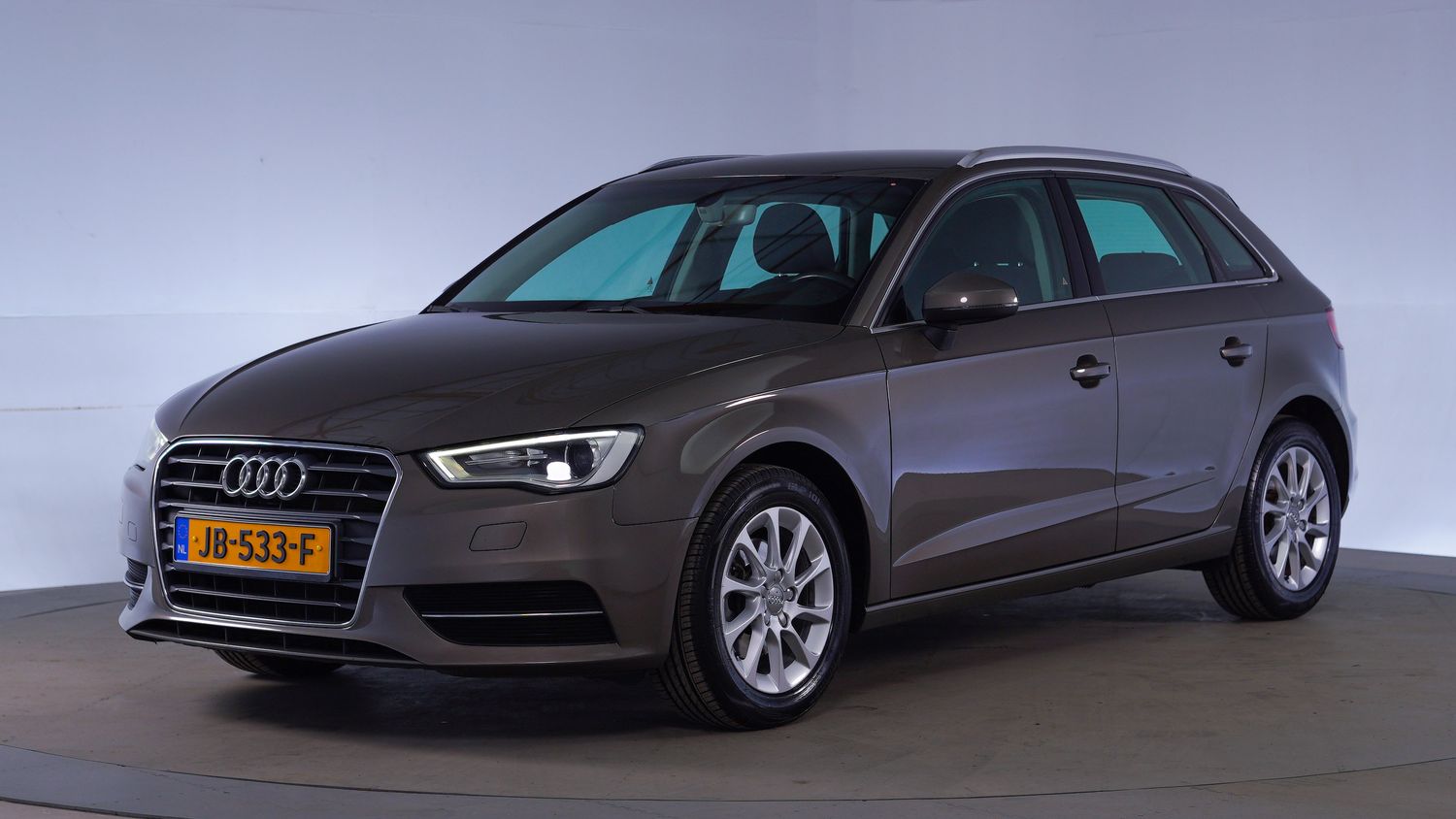 Audi A3 Hatchback 2016 JB-533-F 1