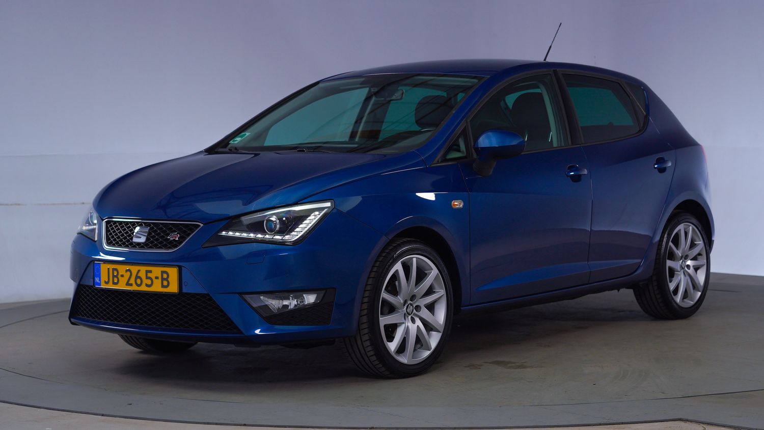 Seat Ibiza Hatchback 2016 JB-265-B 1