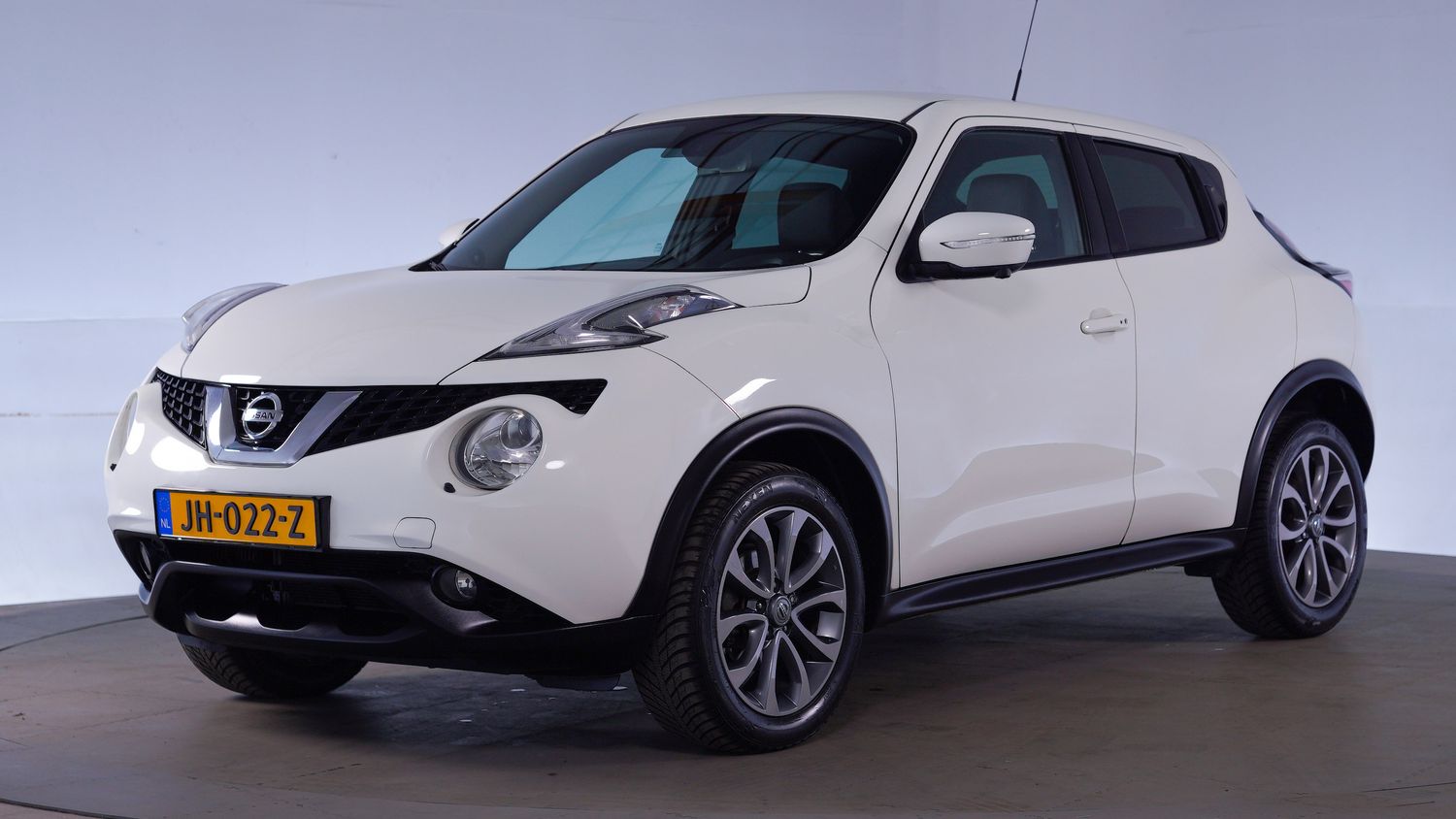 Nissan Juke SUV / Terreinwagen 2015 JH-022-Z 1