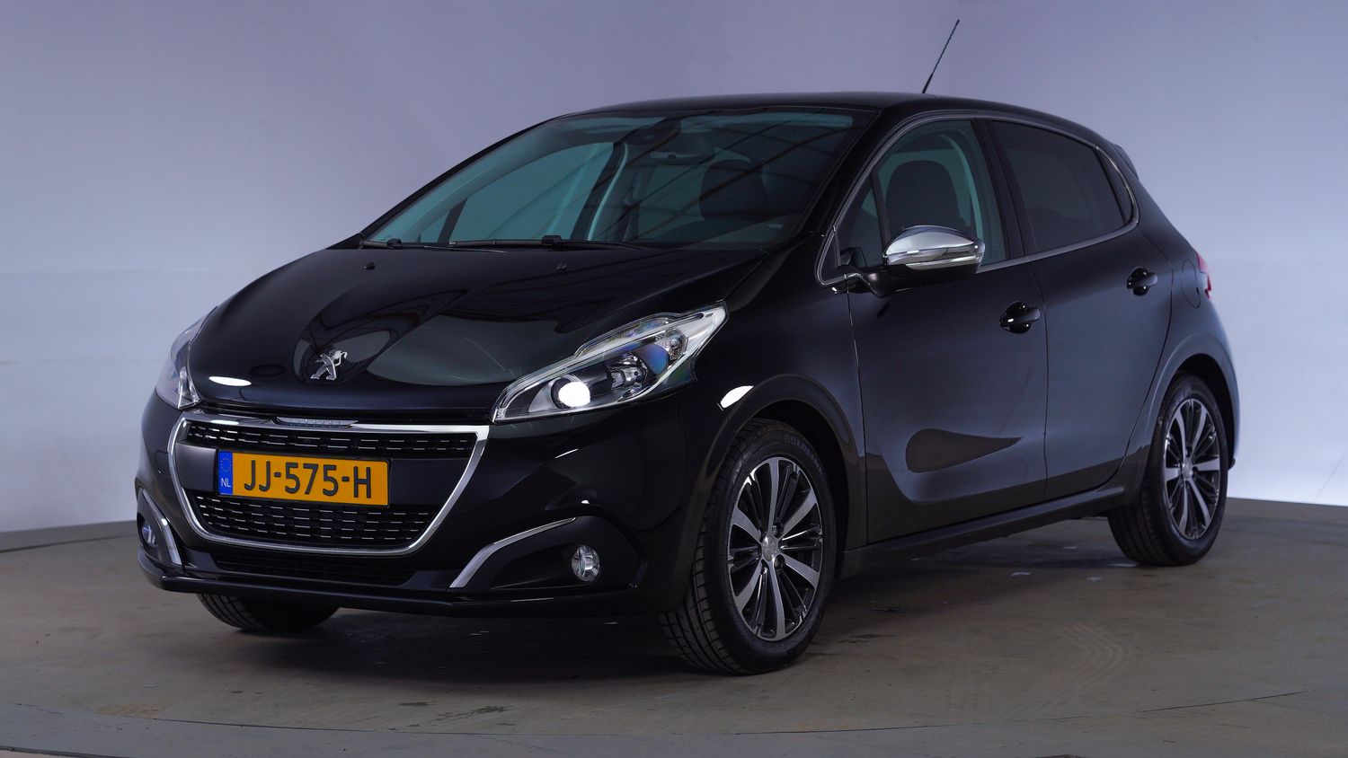 Peugeot 208 Hatchback 2016 JJ-575-H 1