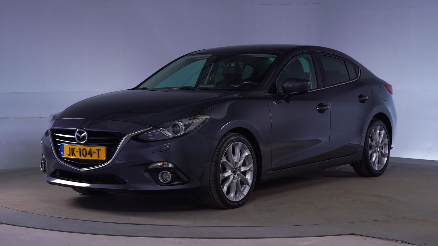 Mazda 3 Sedan 2016 JK-104-T 1