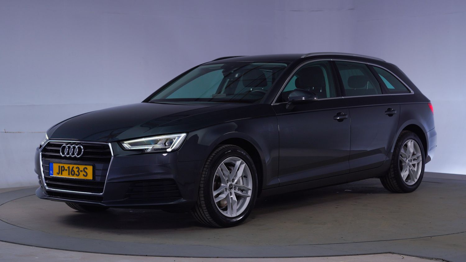 Audi A4 Station 2016 JP-163-S 1